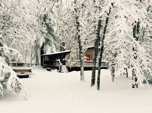 Airbnb Manistee County Vacation Rentals Places To Stay