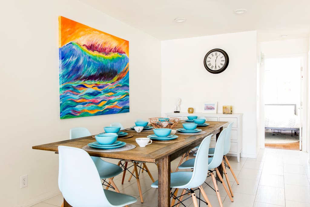 Plenty of seating with 8 chairs for a big family dinner right off your kitchen
