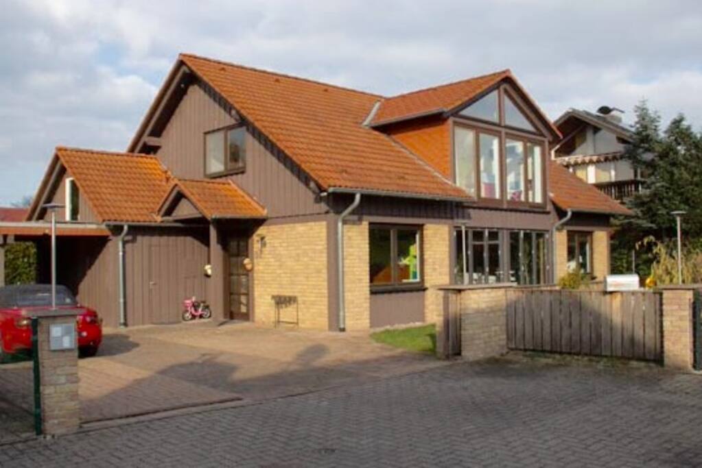 "Villa" Biniasch