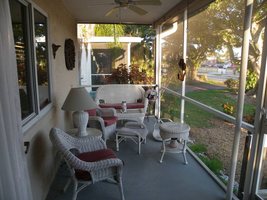 Screened in porch
