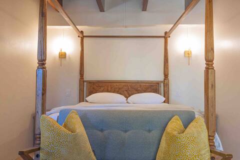 Casita Rosa Beachfront Suite