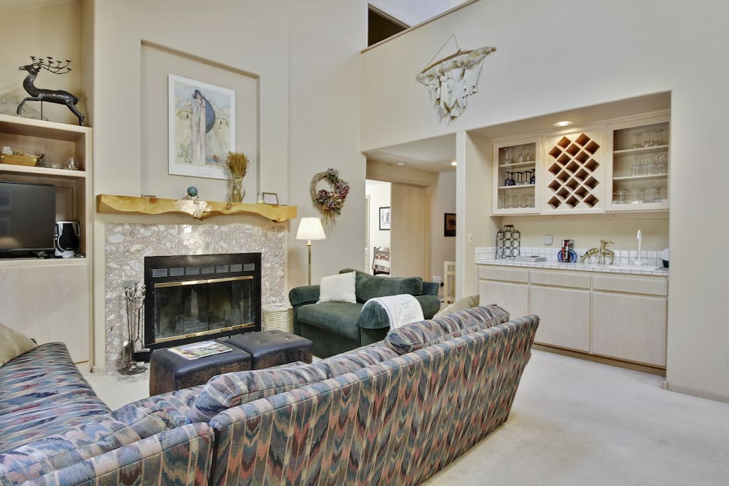 Fireplace,Hearth,Couch,Furniture,Indoors