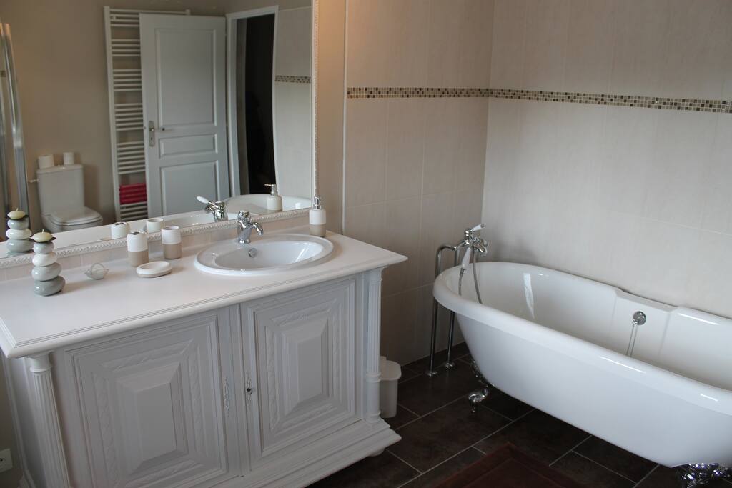 salle de bain
baignoire _douche _
wc