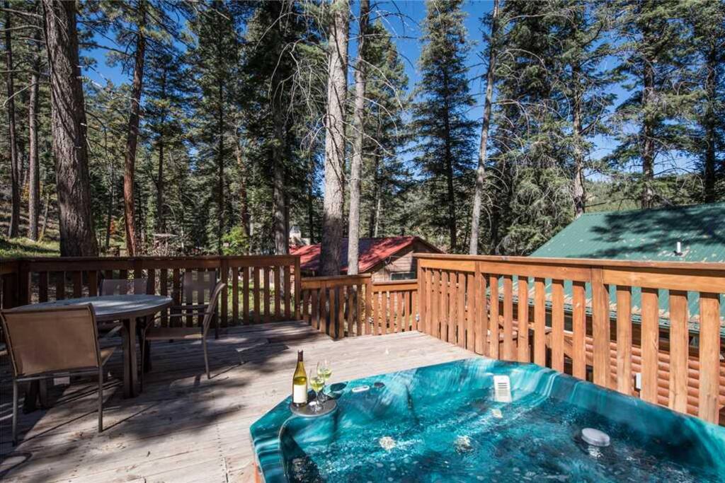 Soothing Waters - Imagine ending each day in the heated spa while you celebrate another perfect day on your vacation. After a lon