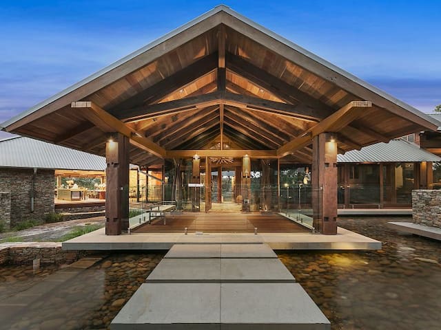 Sweven Estate | A Bespoke Luxury Stay