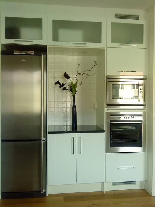 The other side of the kitchen
