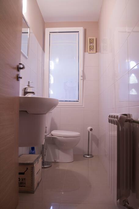 Lavabo secundario.