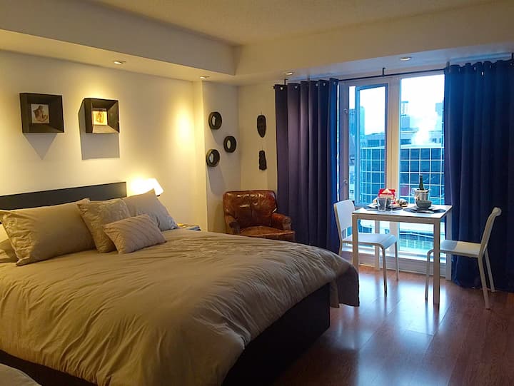 Studio In The Heart Of Downtown