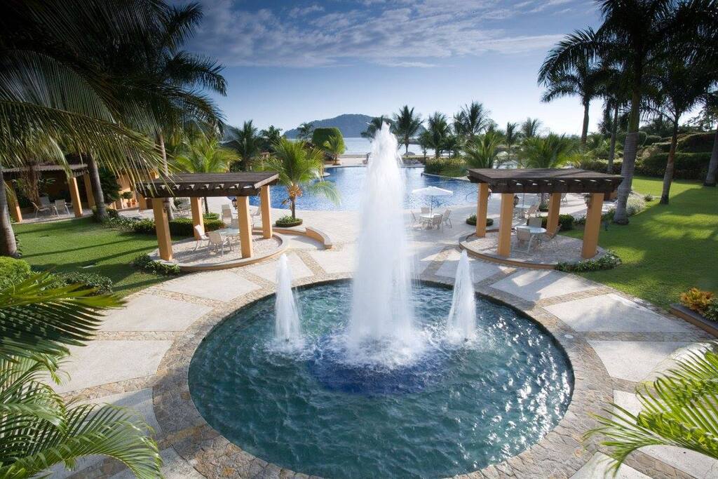 Beautiful Beach Club Access is included.