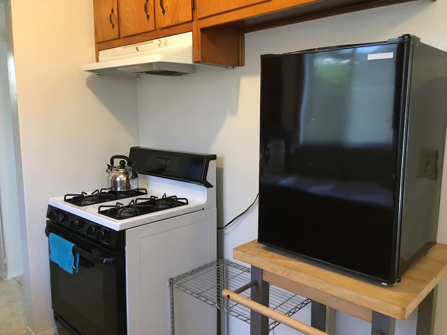 Full kitchen