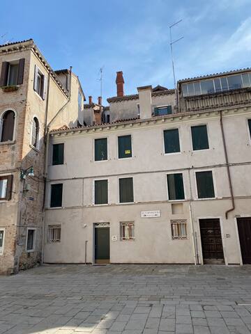 San Silvestro House Venice PT+1 piano gallery image 3