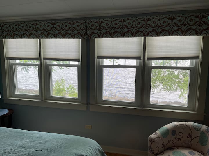 إطلالة على غرفة النوم الطابق الثاني