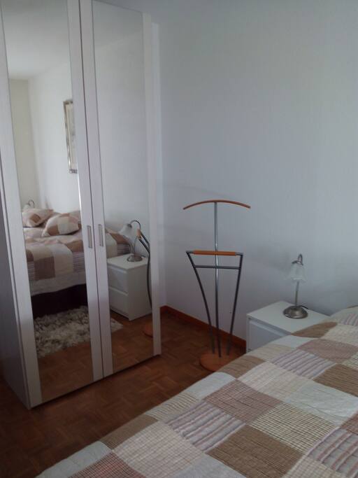 2-türiger Schrank