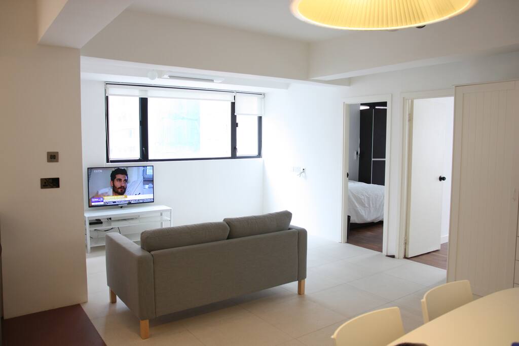 Lounge area. Free-to-air TV and Youtube