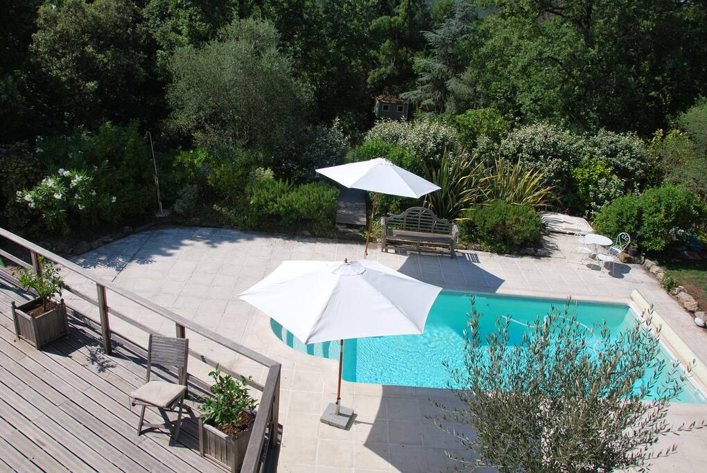 vue depuis une des chambres du 1er étage/view from one of the twins bedrooms