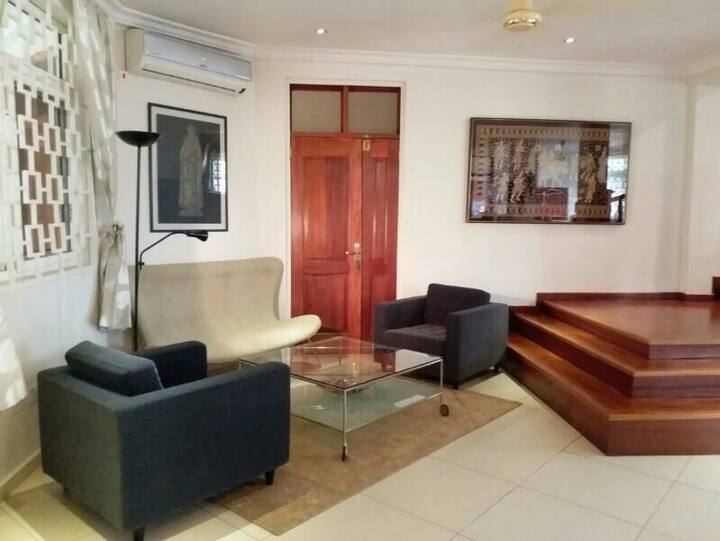 Spacious 3 Bdr, 4 Bath | Pool, Starlink, Breakfast - Kumasi