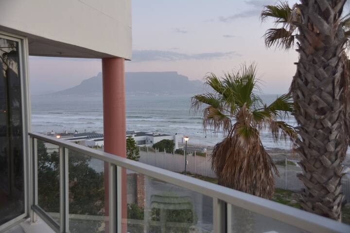 Endless Seaview Cosy 4 bedroom Home LavenderLaine gallery image 3