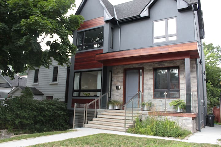 Brand New Modern Toronto House