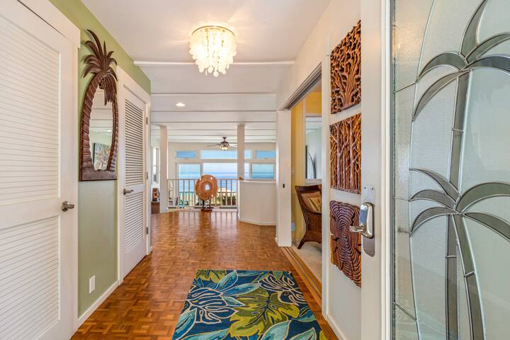 Permitted Luxury Home, Stunning Views, Heated Pool gallery image 4