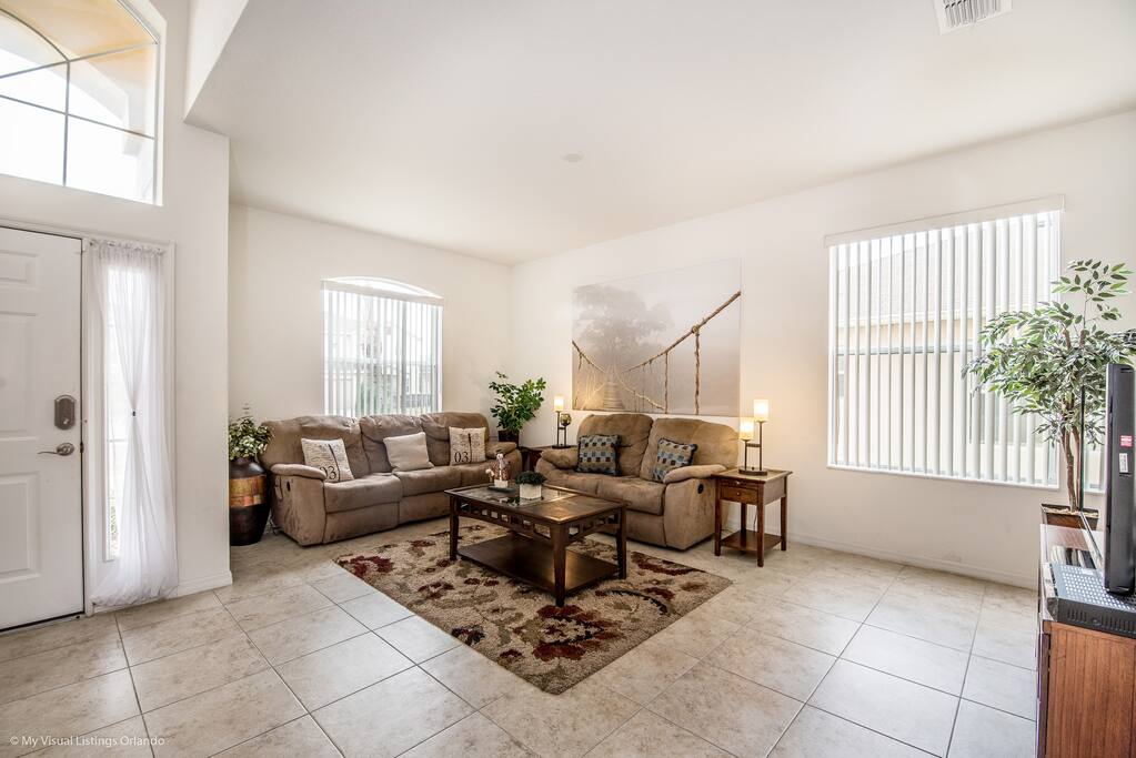 4701RubyRedLn-5