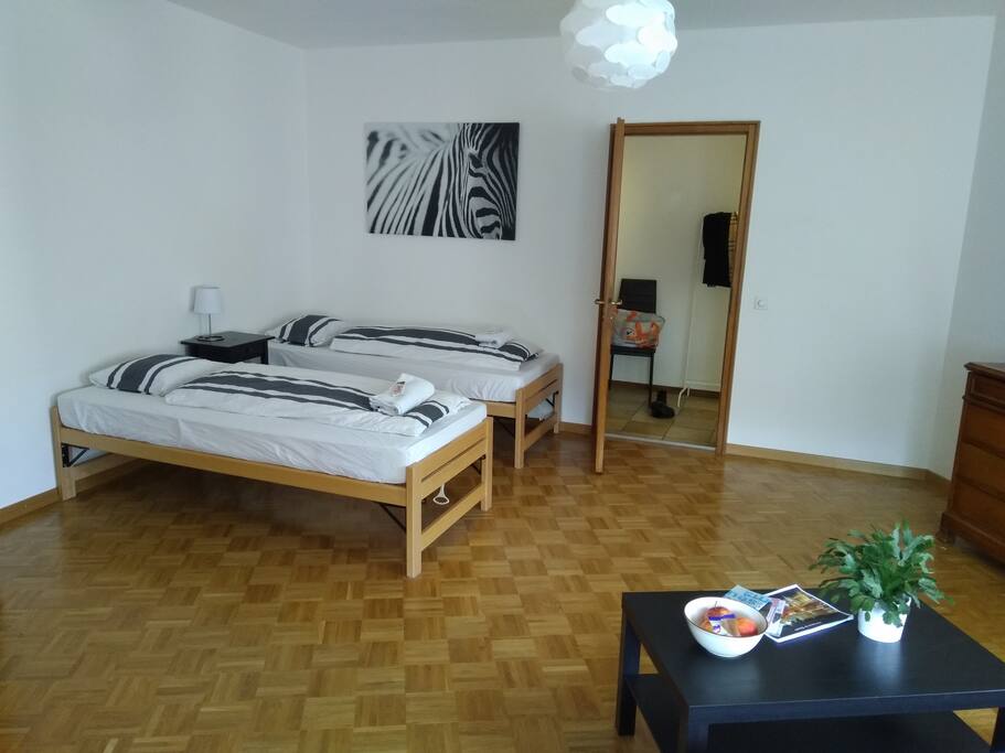Two comfortable single beds (90x200cm) that can be put together to a king-size bed (180x200cm)