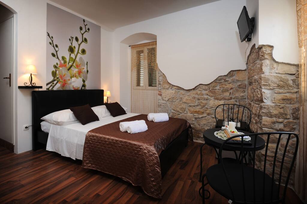 Room No 2