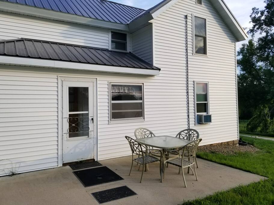 Park right next to front door. Walk straight in with no steps. Patio set and grill.