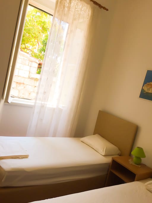 Room - window