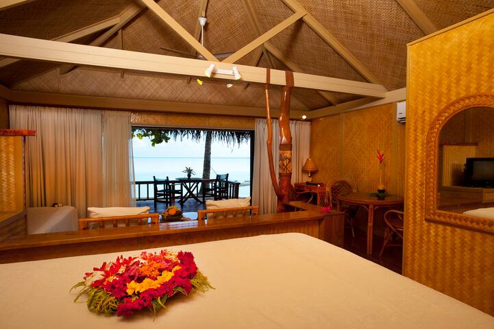 Deluxe Beachfront Bungalow @ Aitutaki Lagoon Resort