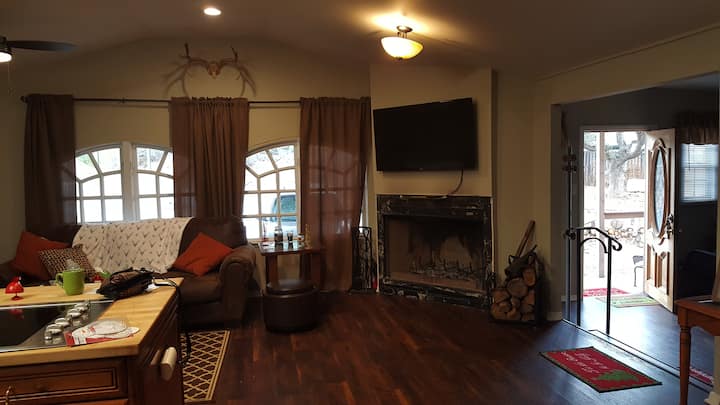 Private Retreat - Year Round Recreation Nearby - Wofford Heights