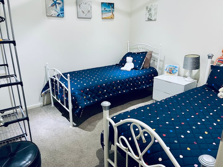 غرفة النوم 2