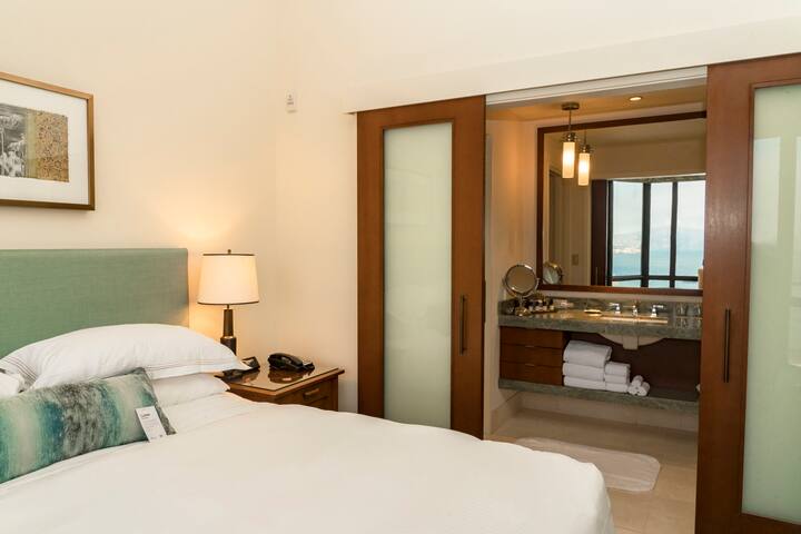 Classic Corner of San Francisco gallery image 4