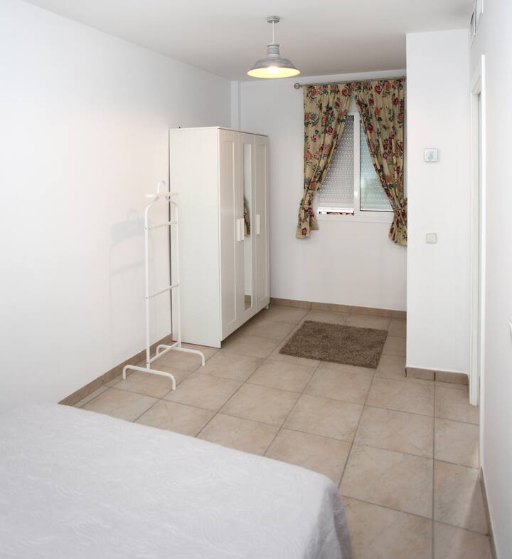 חדר שינה 3 עם מרפסת