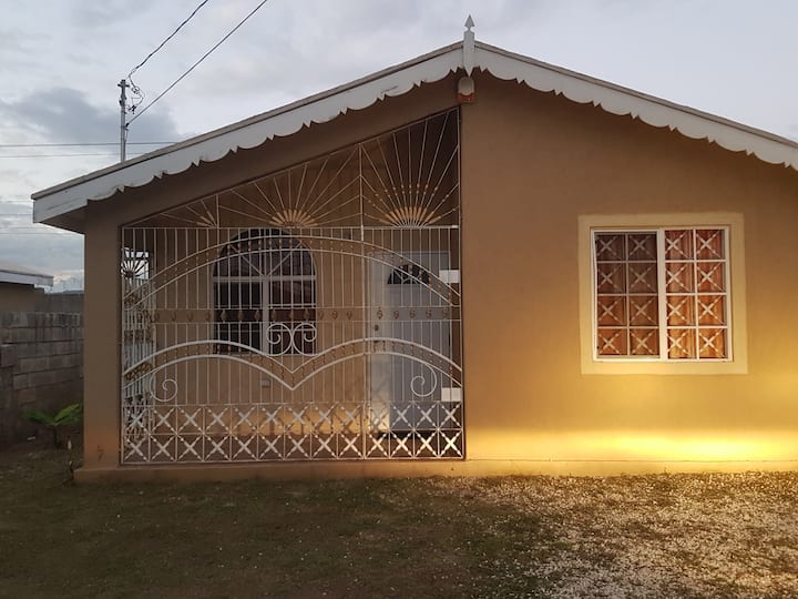 Top Hill Holiday Rentals & Homes St. Catherine Parish, Jamaica Airbnb