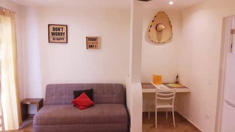 Top performing Airbnb: Suite* Simply Charming! TOP in Luis Donaldo Colosio