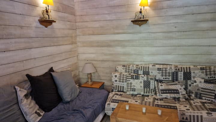 Nízka obývacia izba (clic-clac pre 2 osoby)