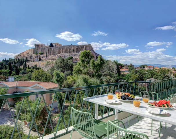 Frixos Acropolis Luxury Apartment