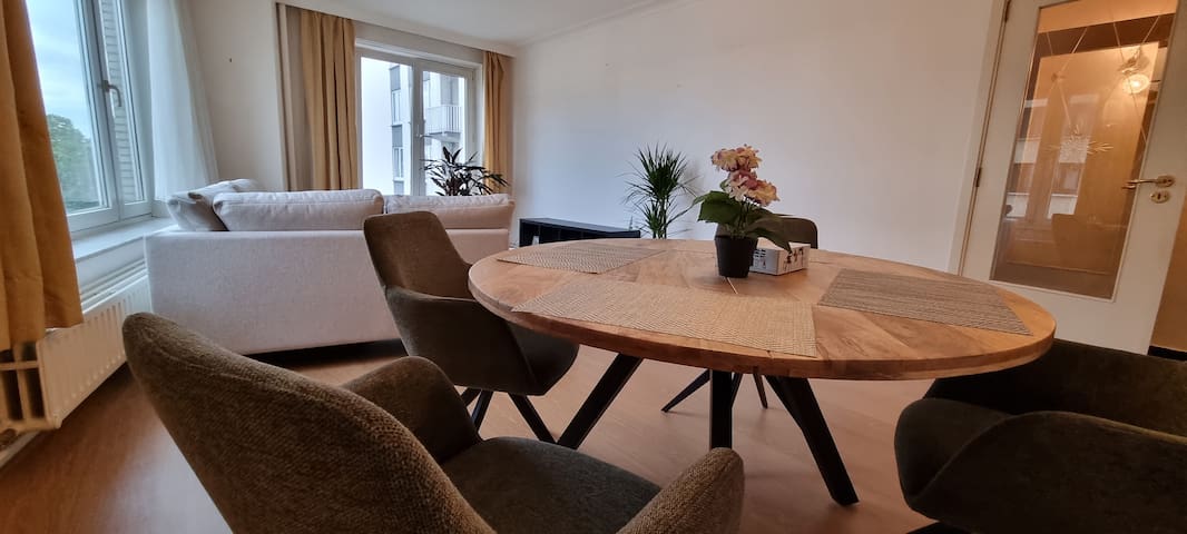 Cosy flat 3 slaapkamers met balkon gallery image 5