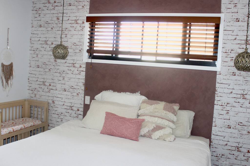 King size bed