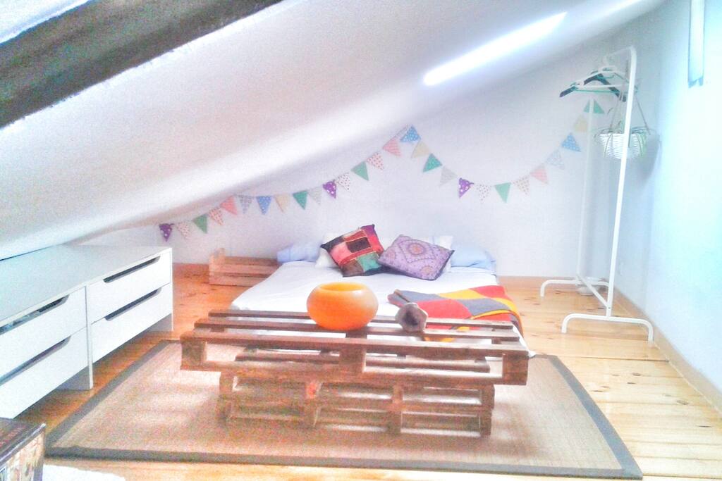 Dormitorio/Buhardilla
Attic bedroom