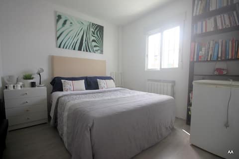 Marbella/Banus: Chambre parking  WIFI gratuit, TV