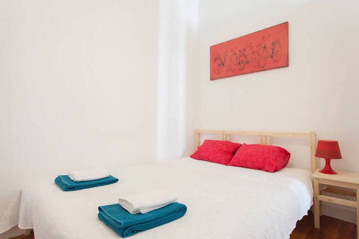 Big family/Groups for 12 person gallery image 4