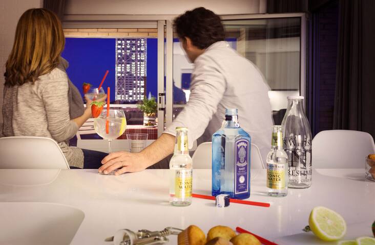 Apartment with pool near the beach by EnjoyBCN gallery image 5