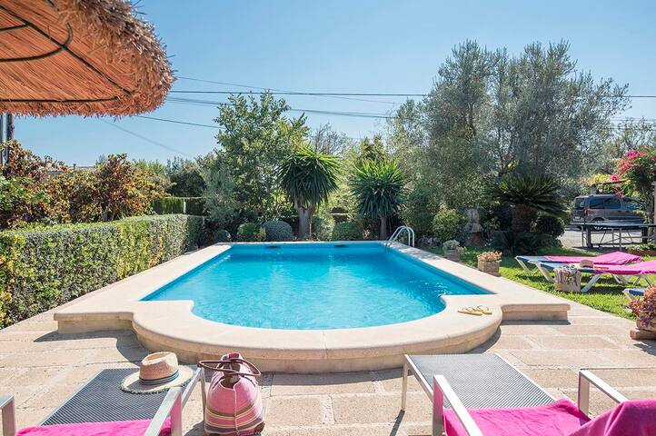 Assumpcio gallery image 2