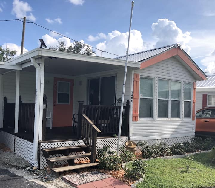 Guesthouse in Sebring · ★4.68 · Studio · 1 bed · 1 bath