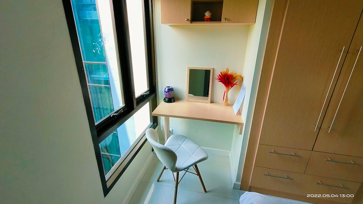 โต๊ะทำงานห้องนอนที่ 2 