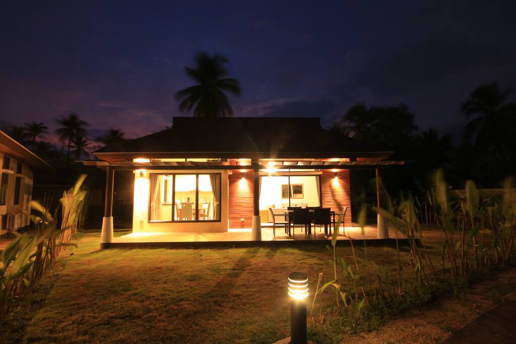 Chaba 8 at night