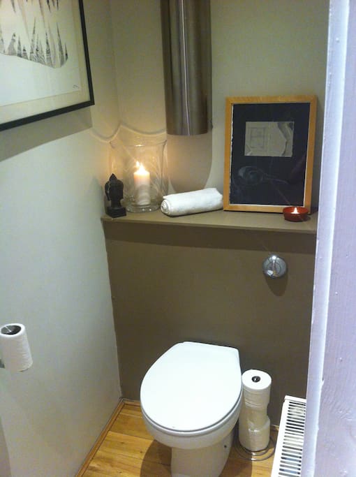 Guest toilet with hand basin