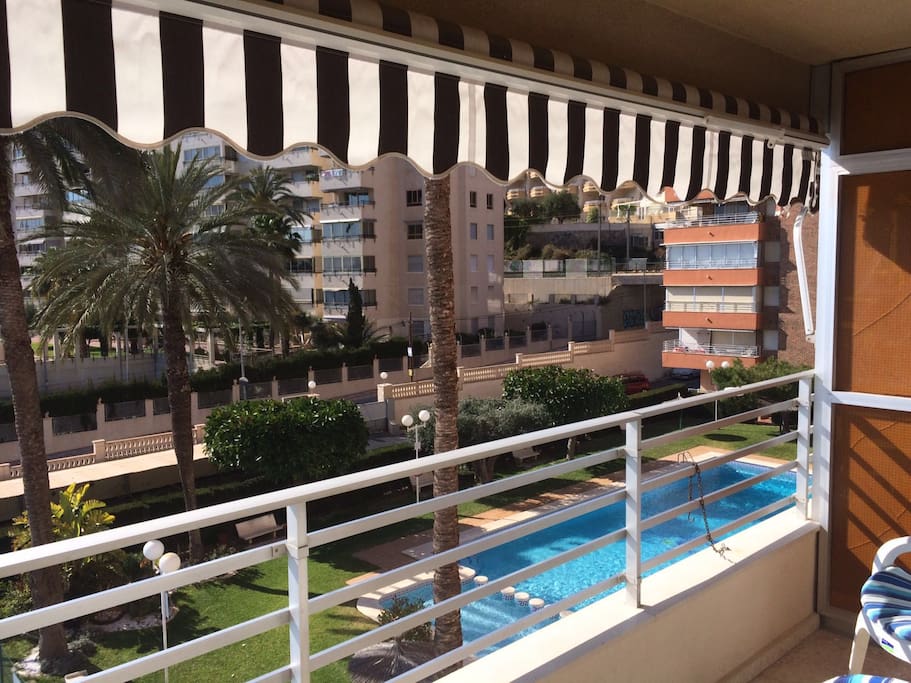 Terraza con vistas a la urbanización