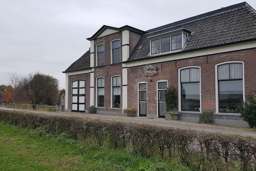 De Brabandsche Wagen aan de IJssel te Welsum